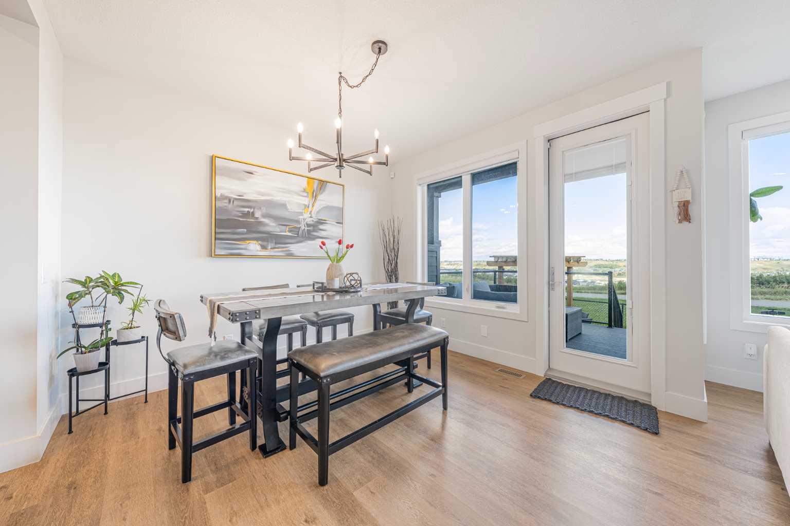 92 Walcrest View SE