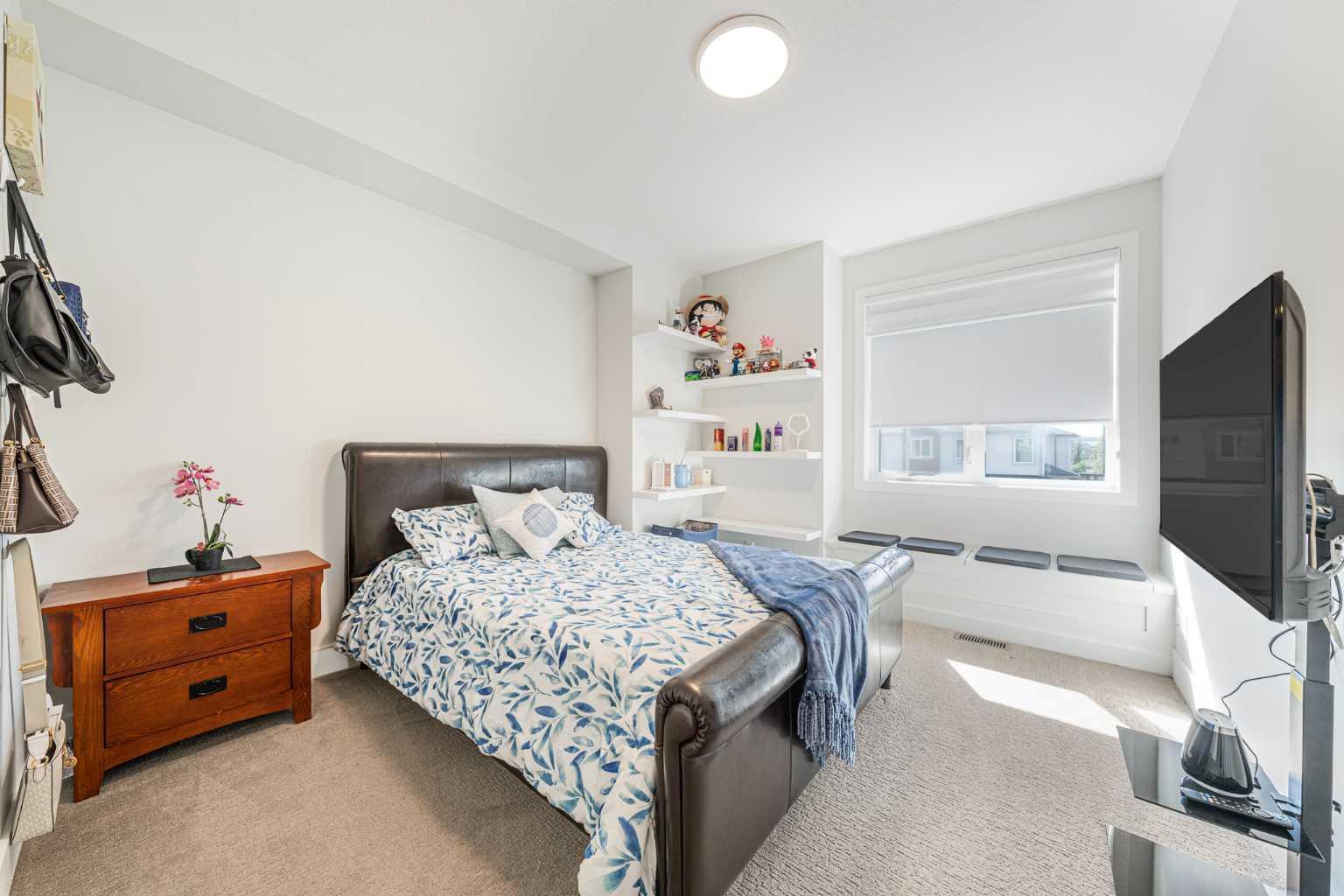 92 Walcrest View SE