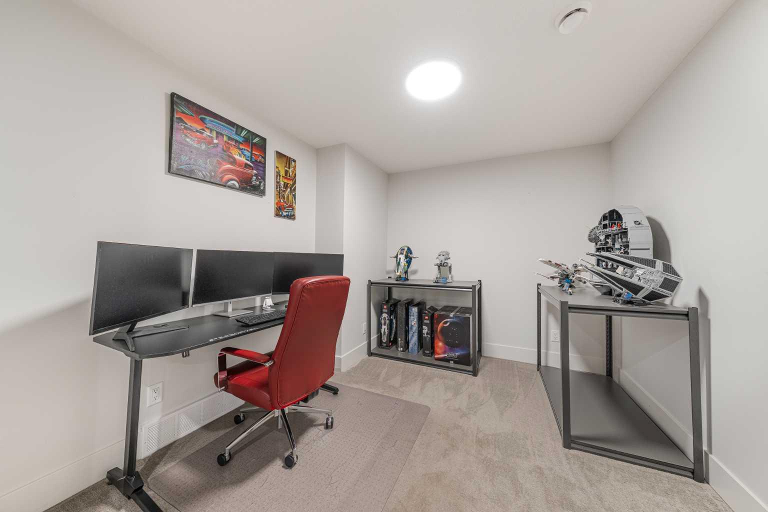 92 Walcrest View SE