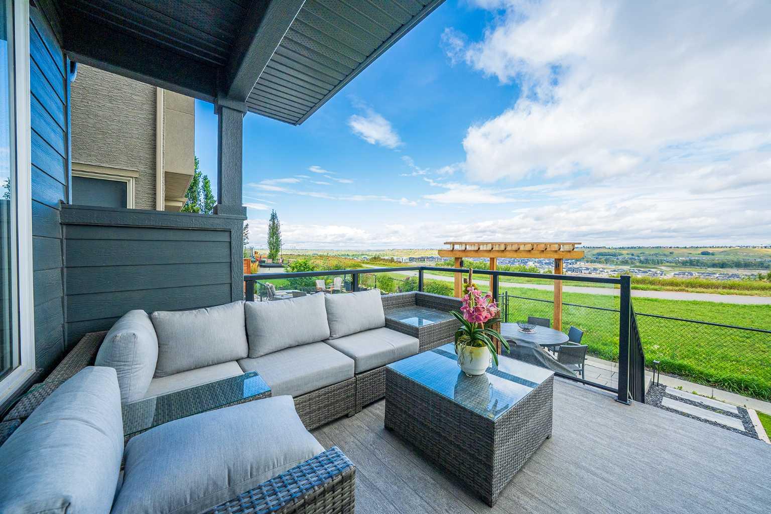 92 Walcrest View SE