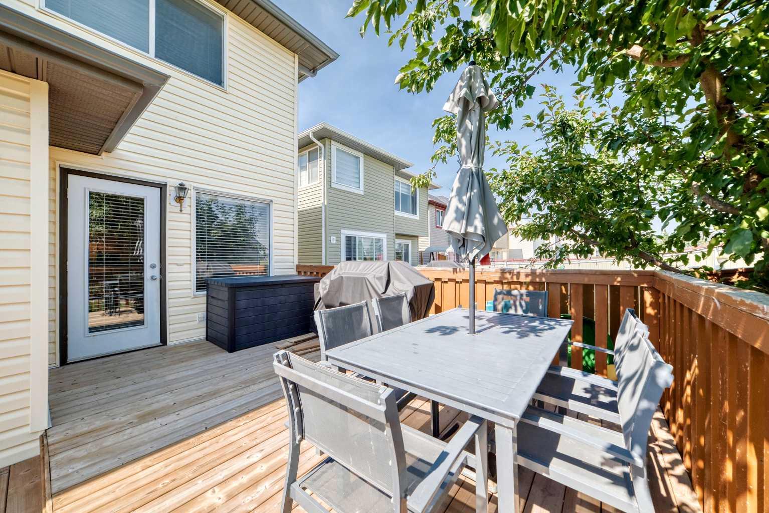267 Taravista Street NE