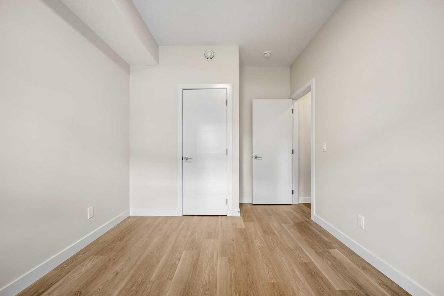 801, 4 Sage Hill Rise NW