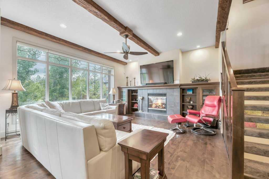 377 Evergreen Circle SW