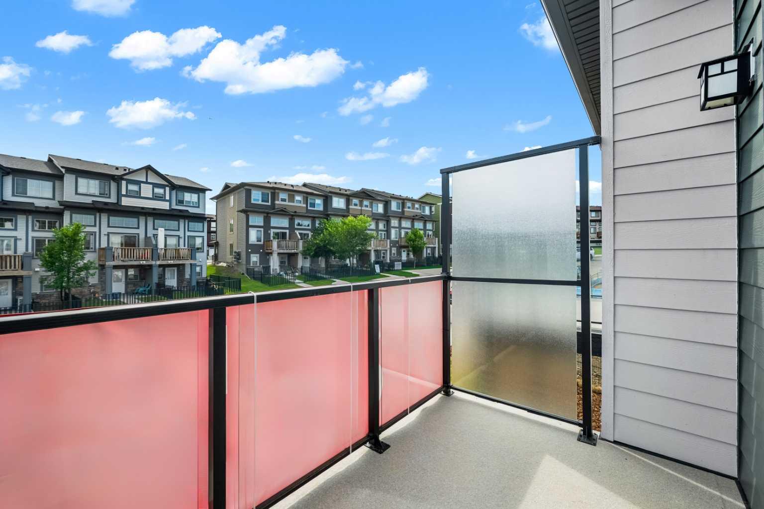 802, 4 Sage Hill Rise NW