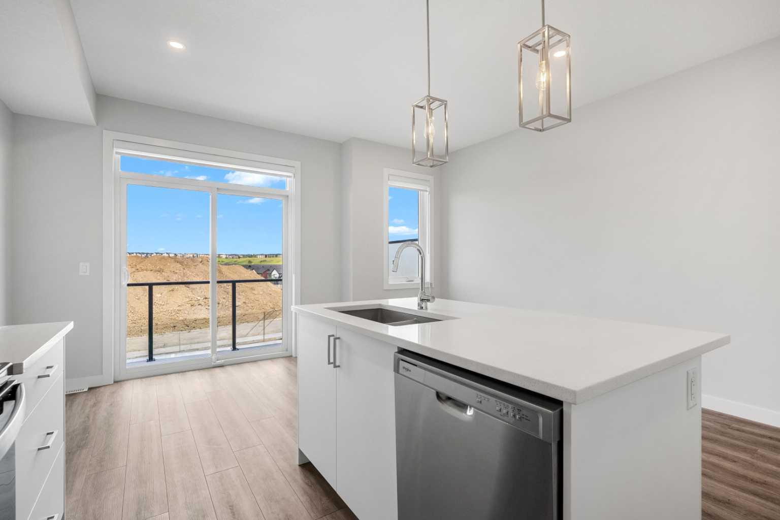 802, 4 Sage Hill Rise NW