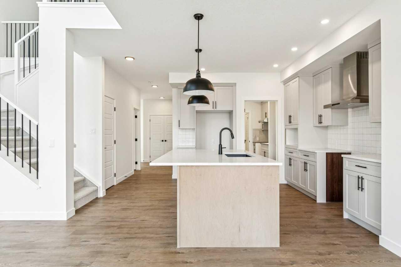 55 Bridgeport Circle 