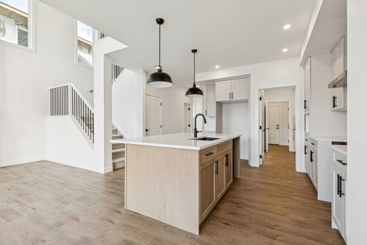 55 Bridgeport Circle 
