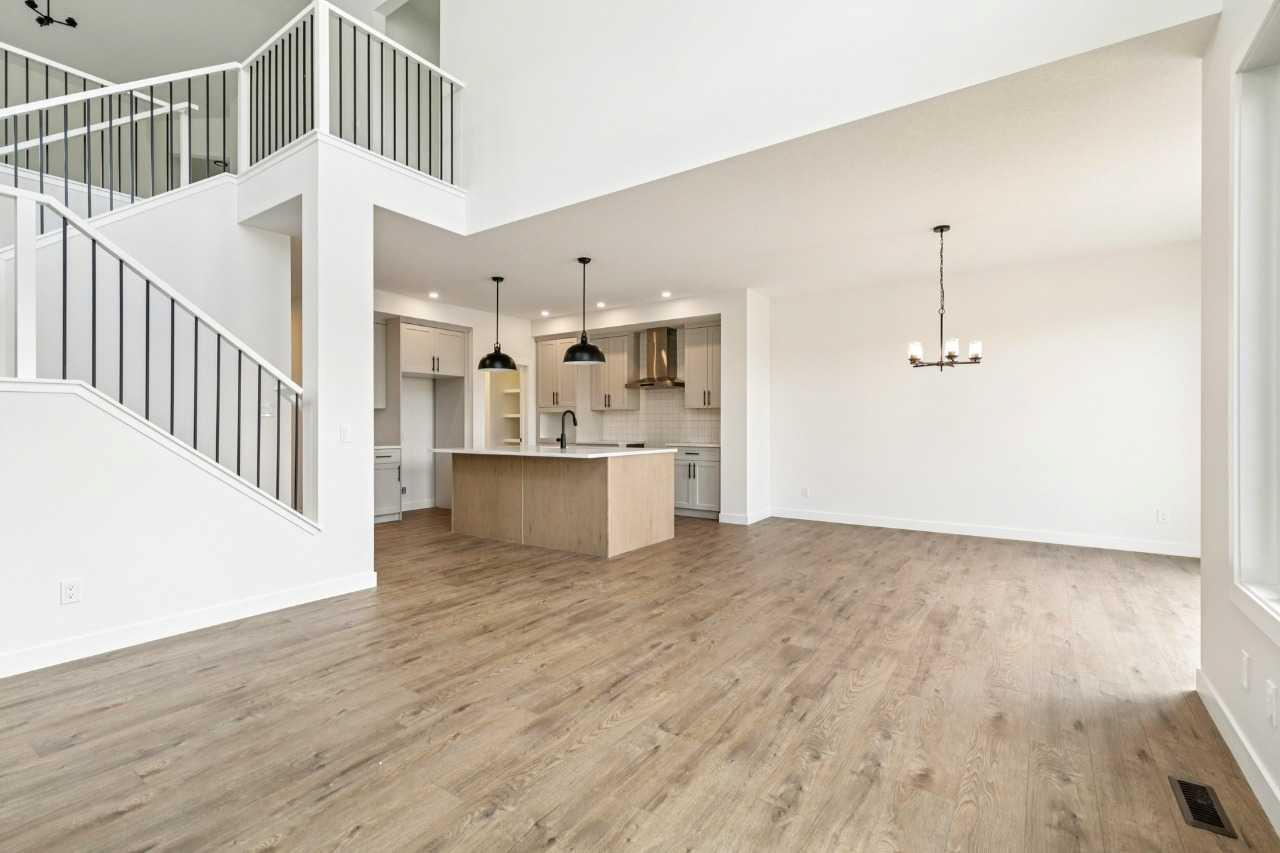 55 Bridgeport Circle 