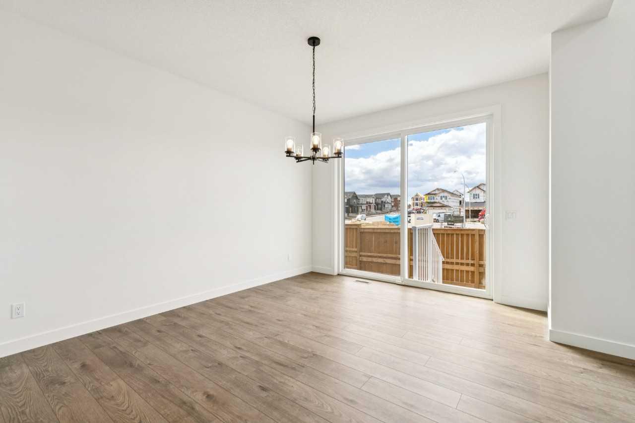 55 Bridgeport Circle 