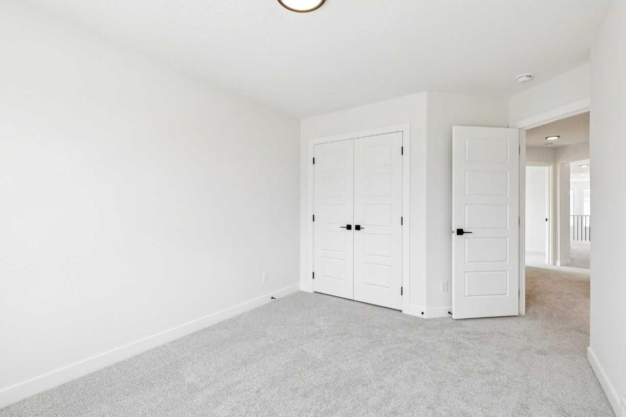 55 Bridgeport Circle 