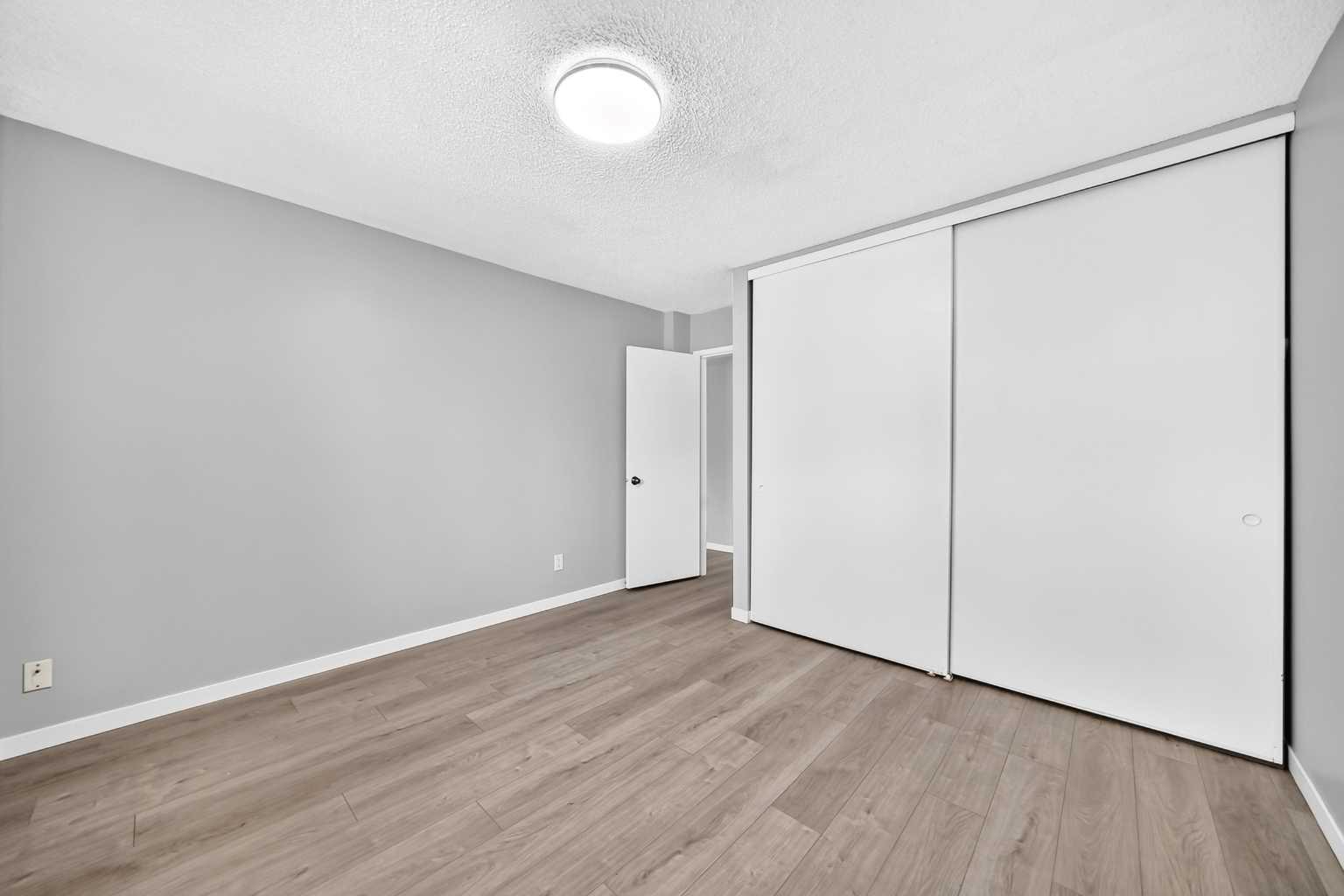 207, 635 56 Avenue SW