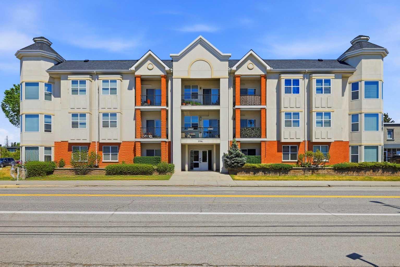 106, 2134 Kensington Road NW
