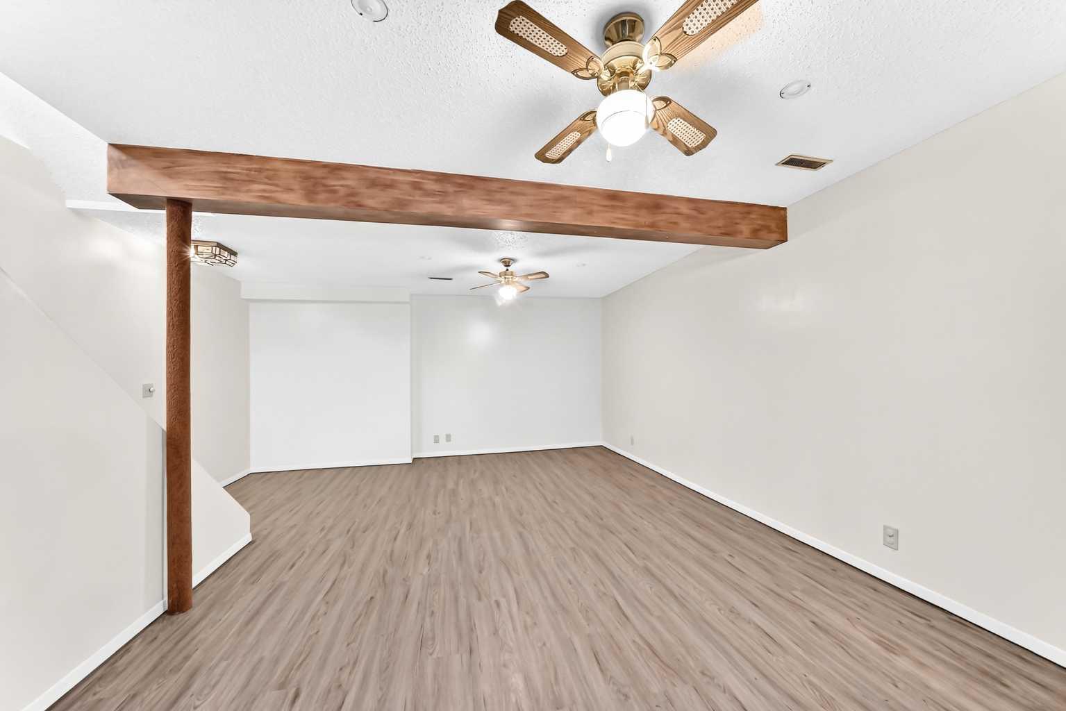 312 Falton Drive NE