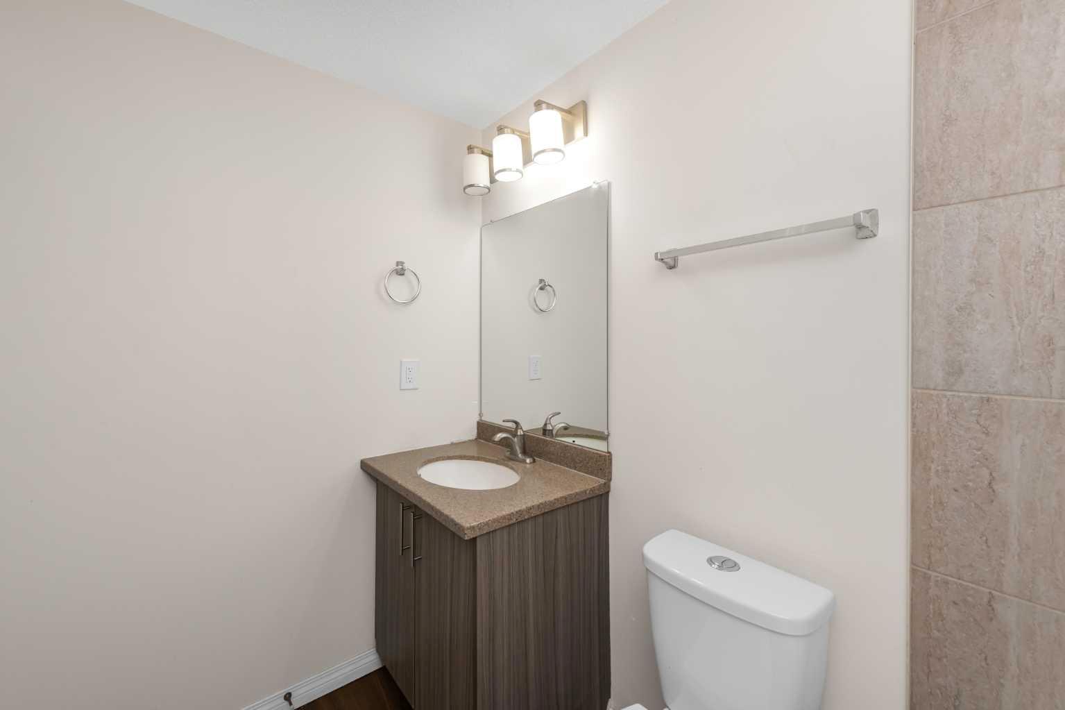 17 Cityscape View NE