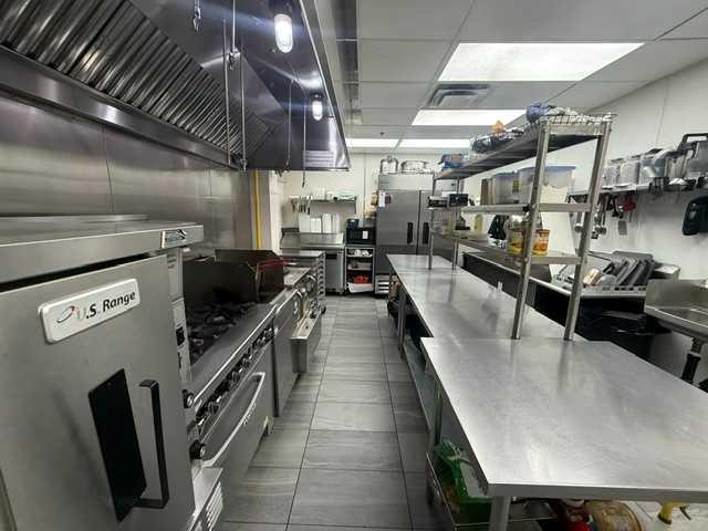 1130, 12 Royal Vista Way NW
