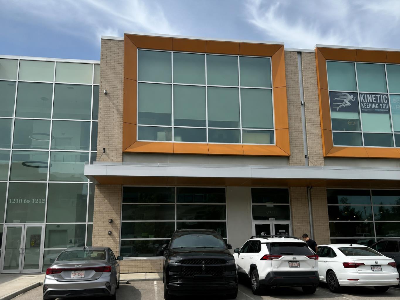 1130, 12 Royal Vista Way NW