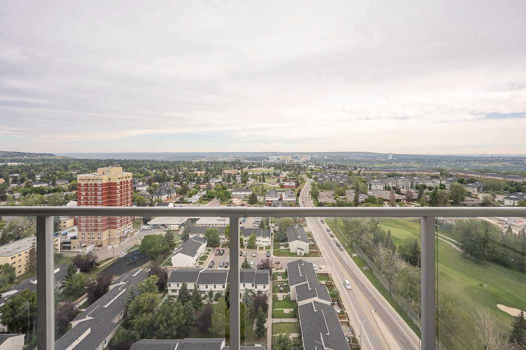 2007, 99 Spruce Place SW