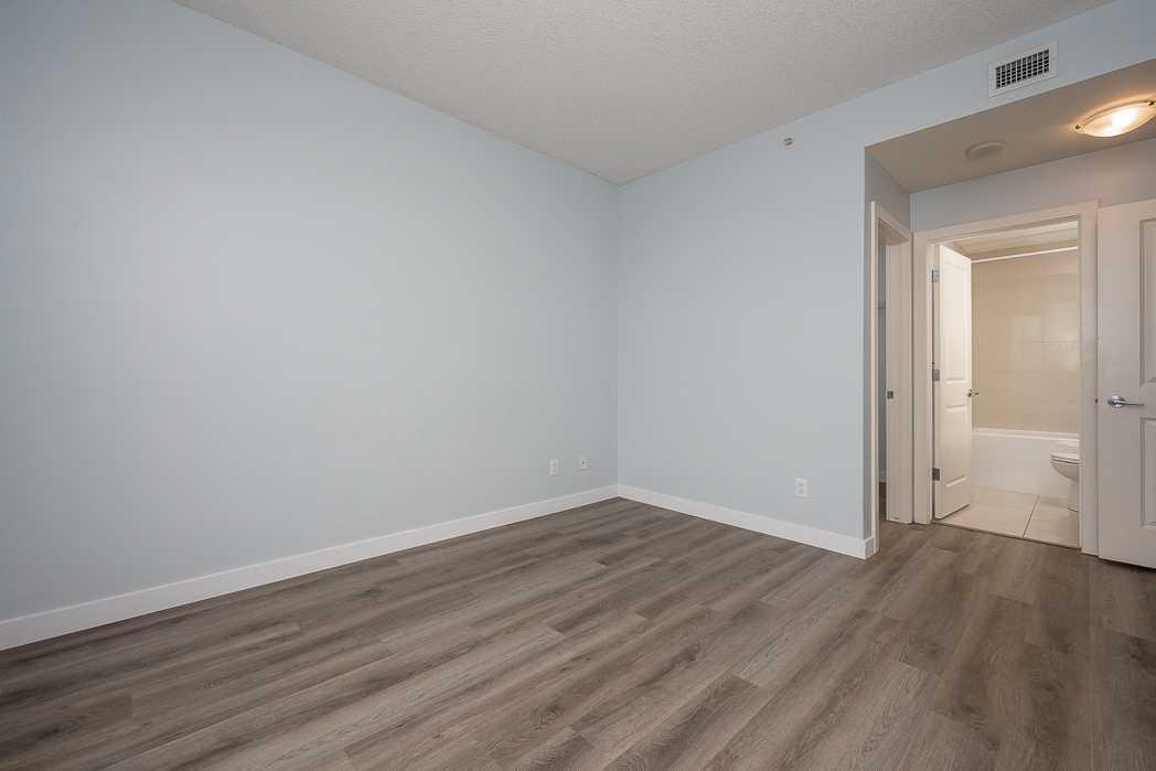 2007, 99 Spruce Place SW