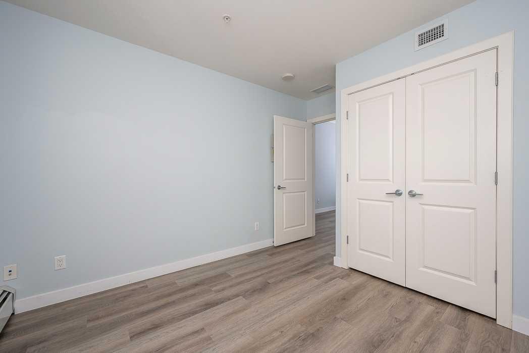2007, 99 Spruce Place SW