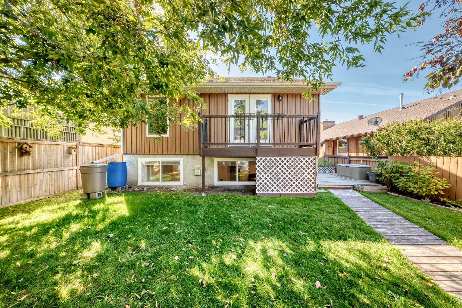 300 Marquis Place SE