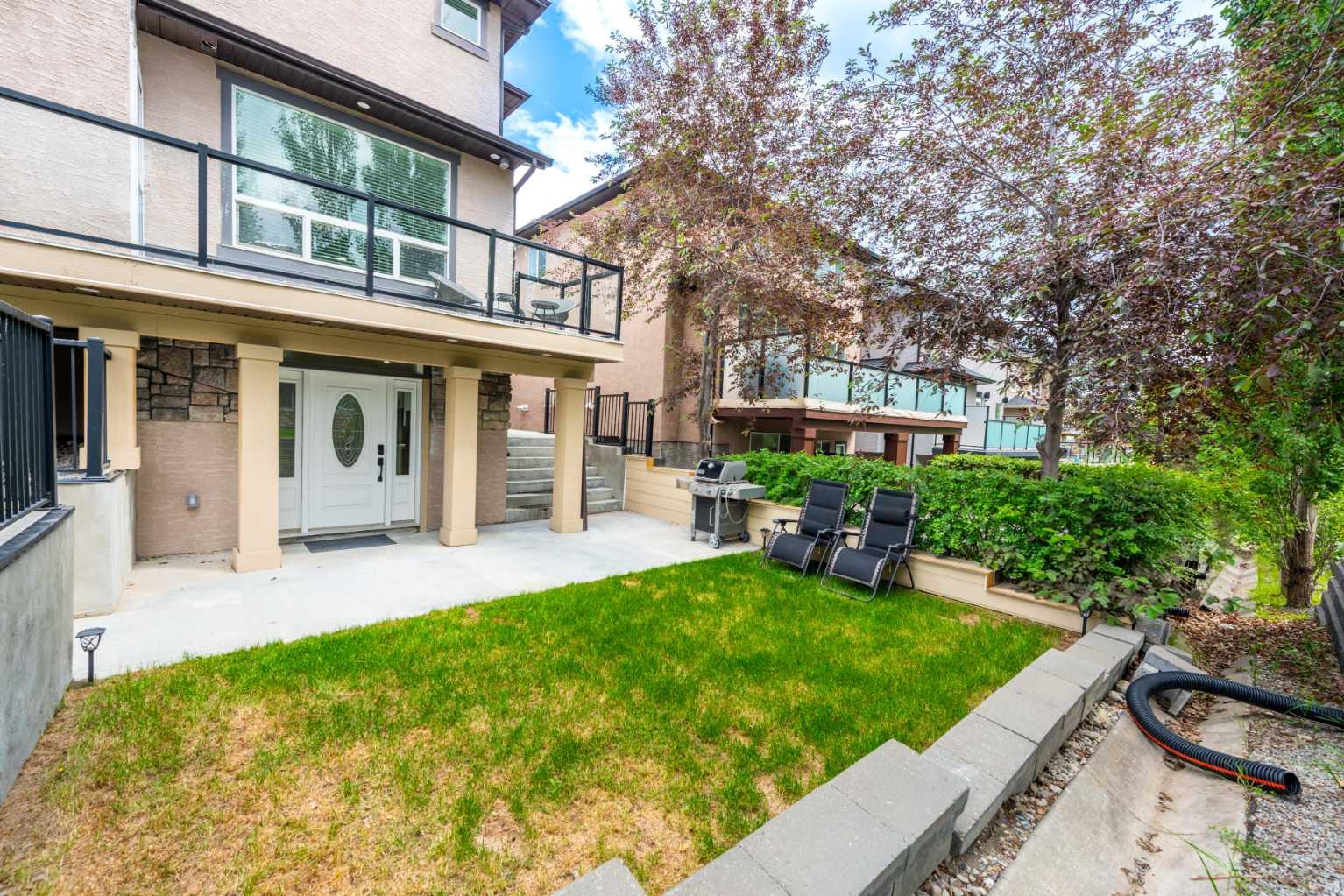35 Aspen Stone Way SW