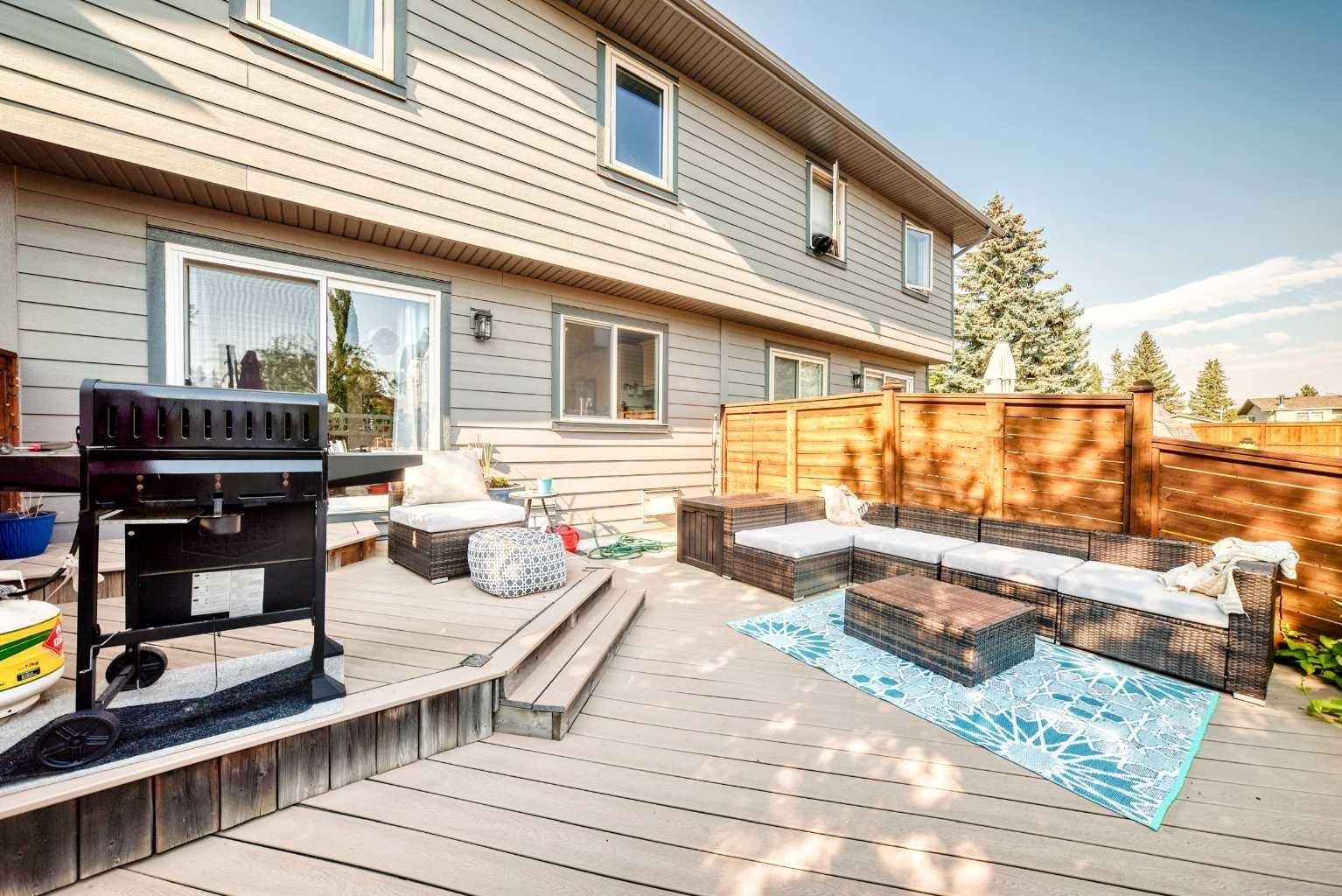6, 64 woodacres Crescent SW