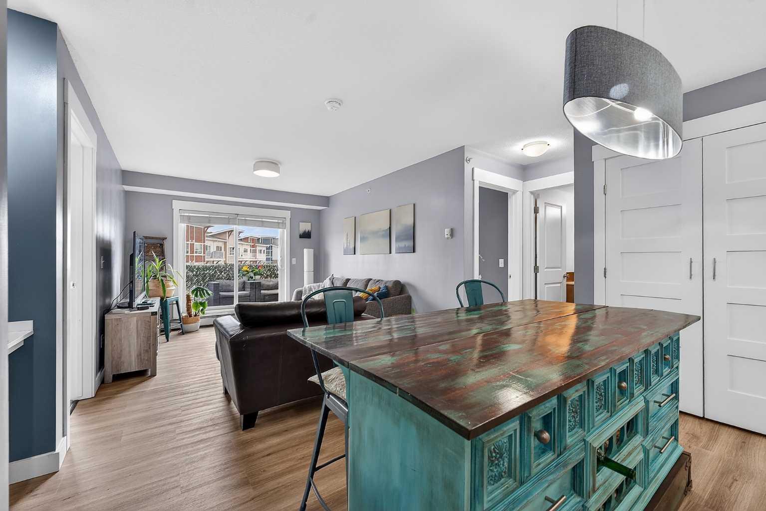 3411, 302 Skyview Ranch Drive NE