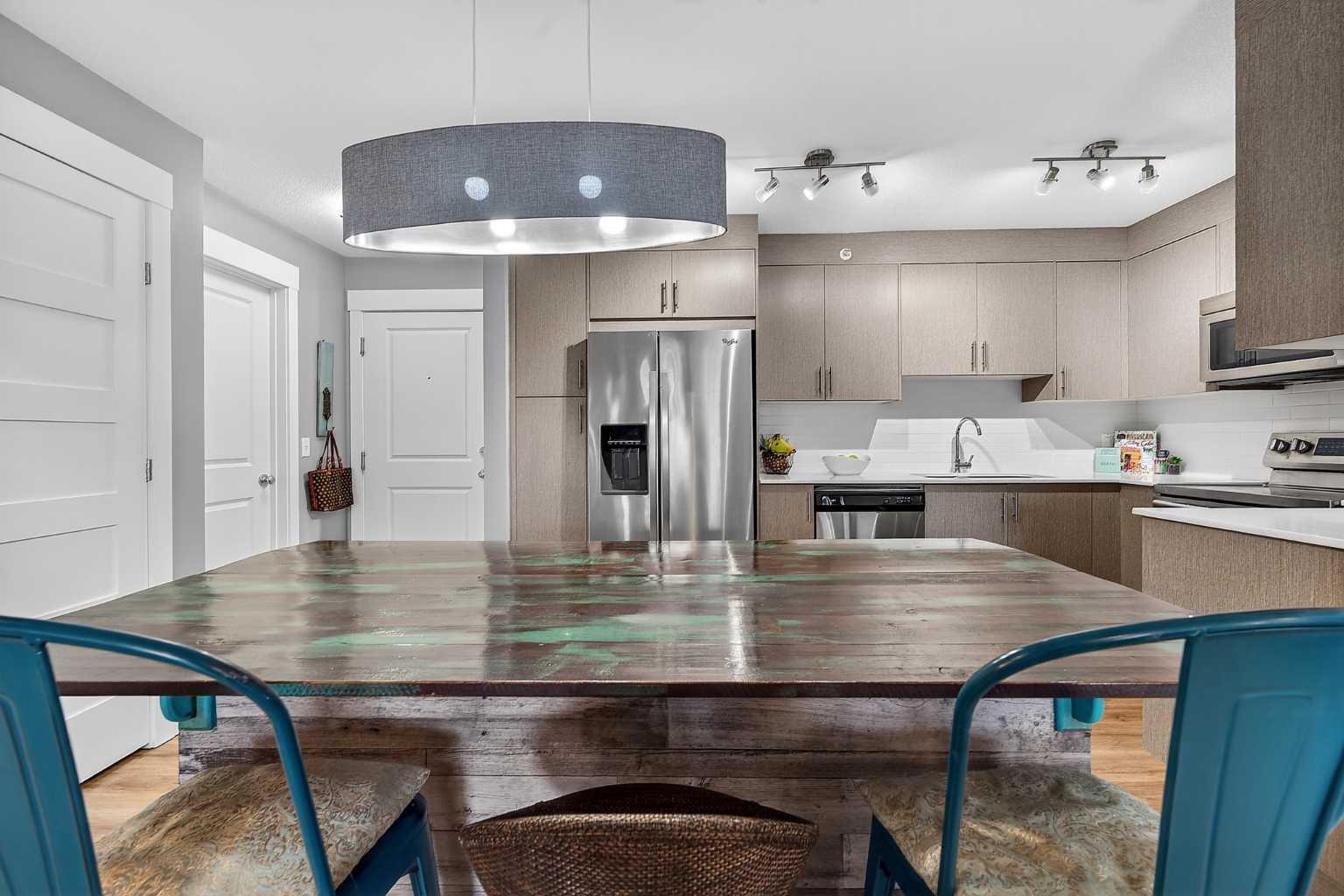 3411, 302 Skyview Ranch Drive NE