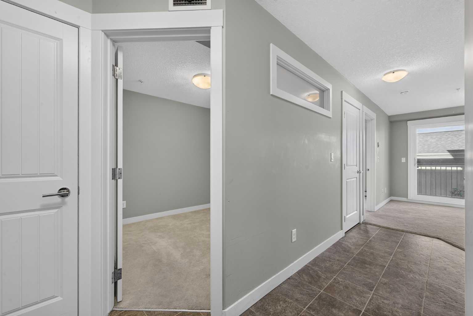 313, 130 AUBURN MEADOWS View SE
