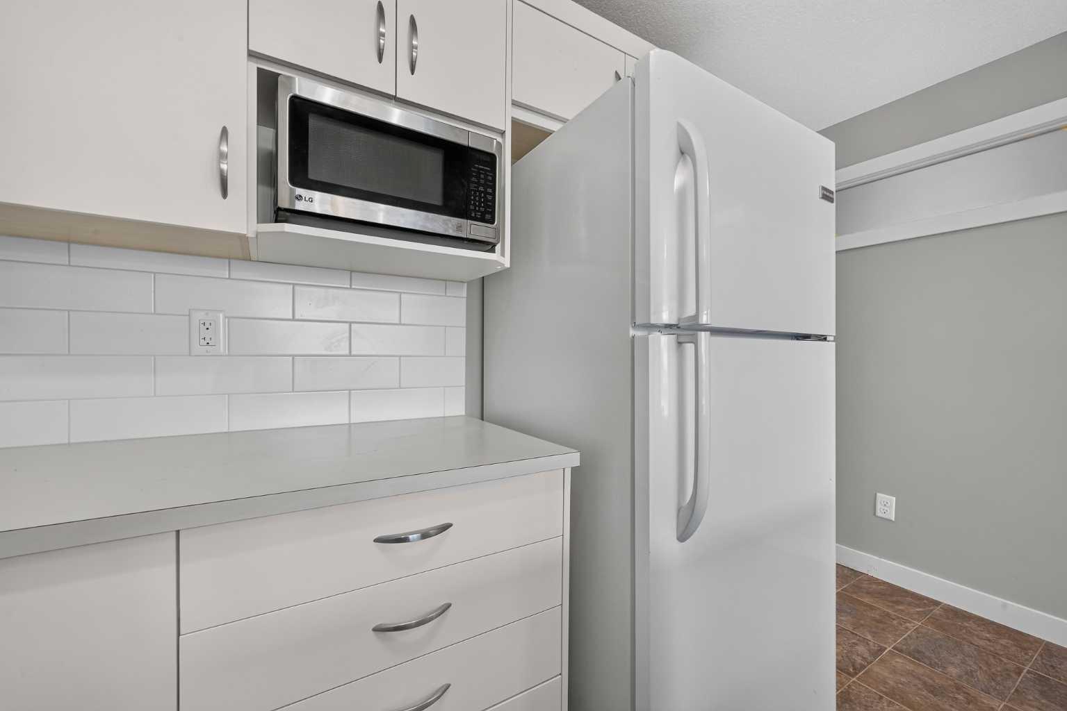 313, 130 AUBURN MEADOWS View SE