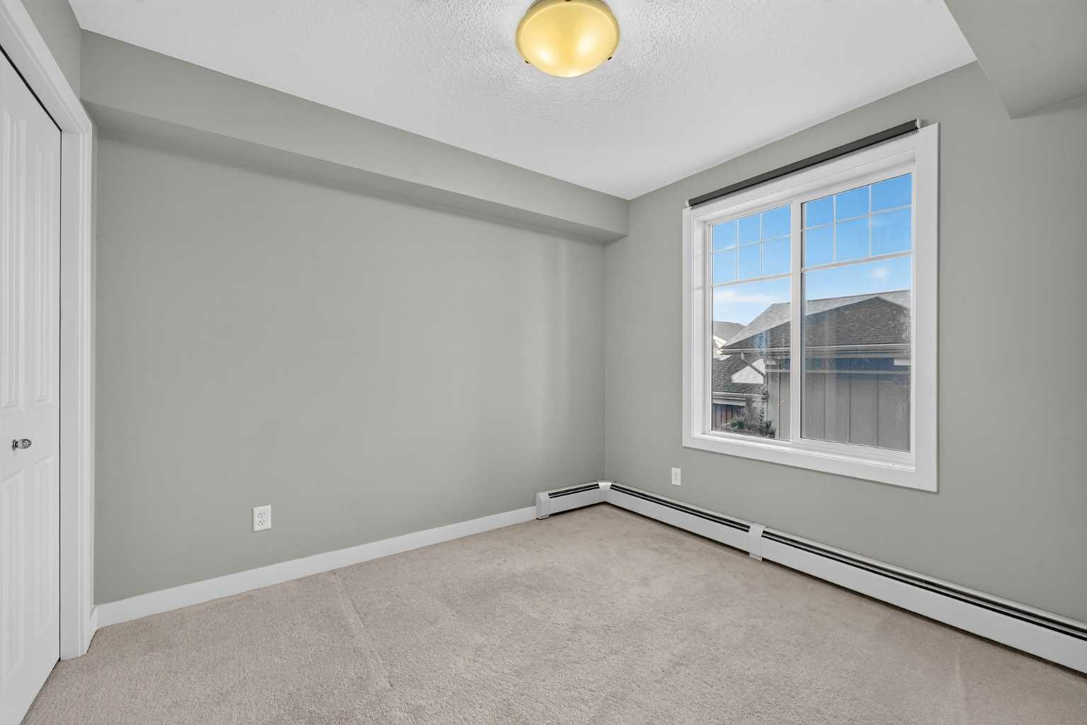 313, 130 AUBURN MEADOWS View SE
