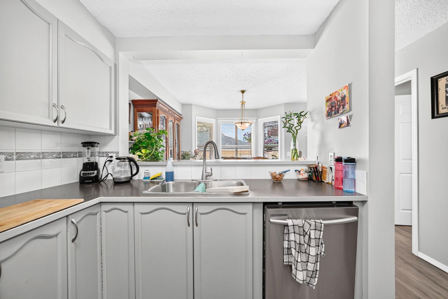 38 Country Village Landing NE