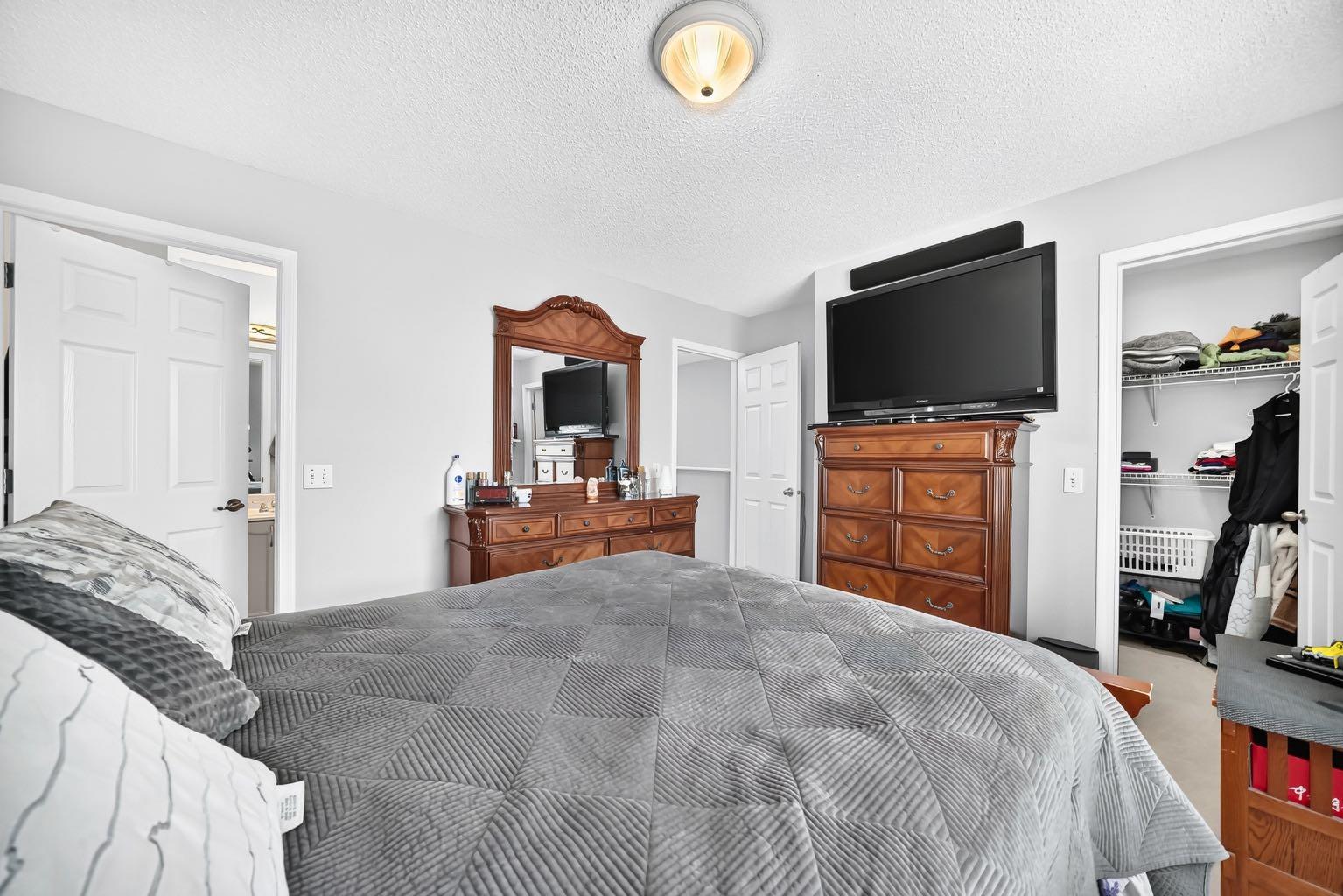 38 Country Village Landing NE