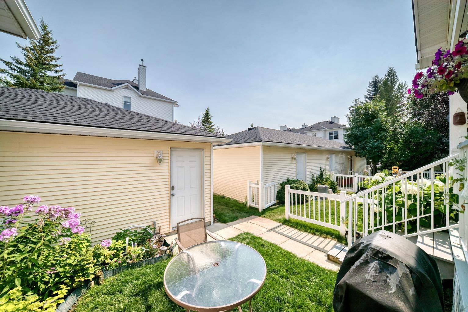 38 Country Village Landing NE