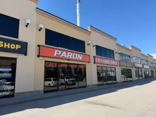 106, 107, 2966 Main Street SE