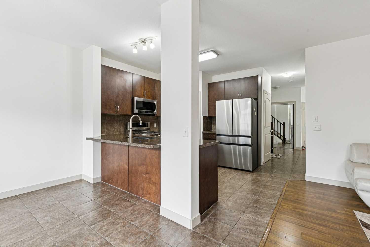 67 Everwoods Park SW