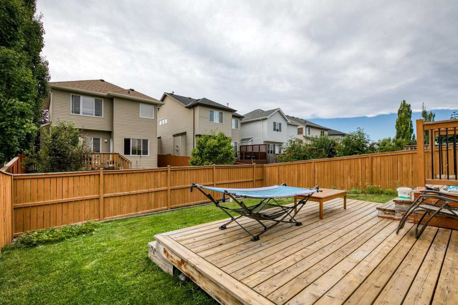 67 Everwoods Park SW