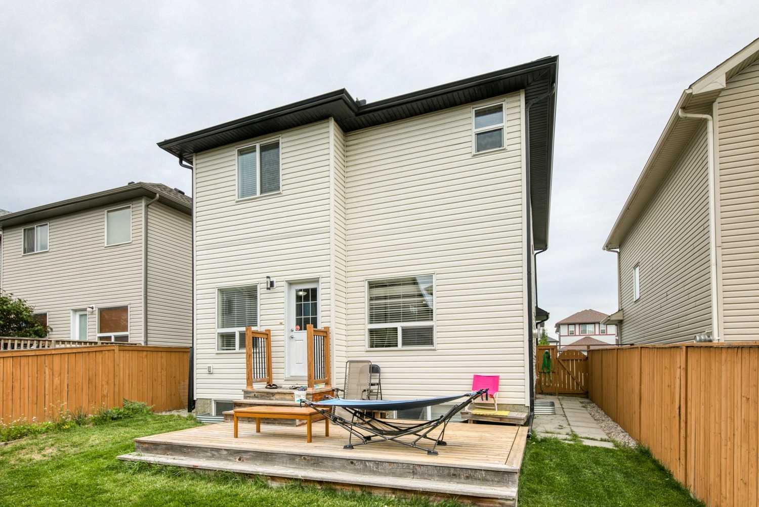 67 Everwoods Park SW