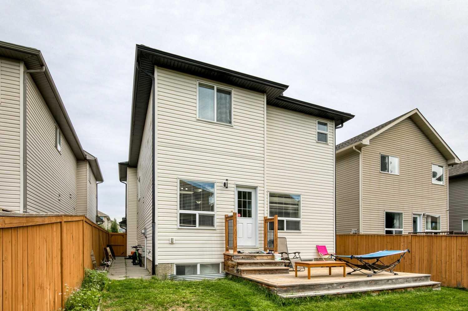 67 Everwoods Park SW