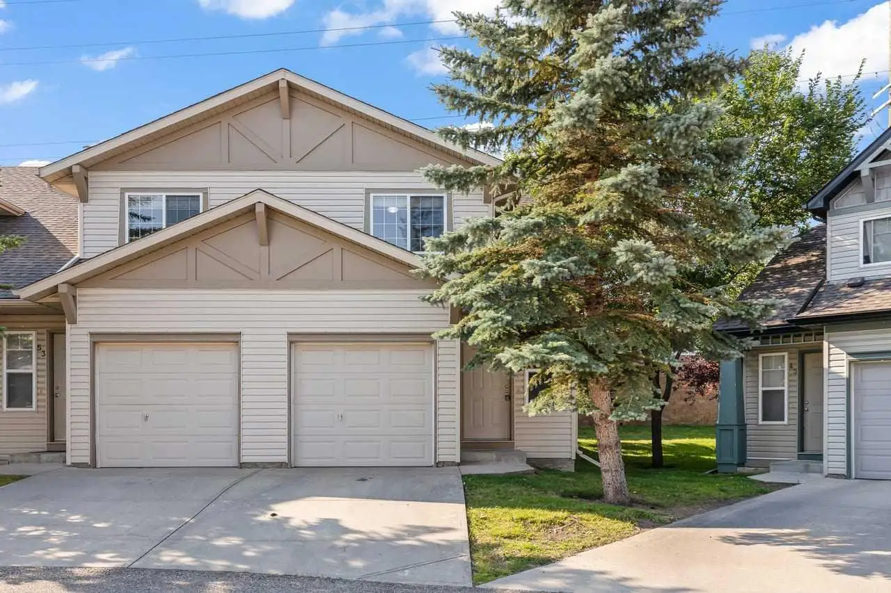 51 Eversyde Court SW
