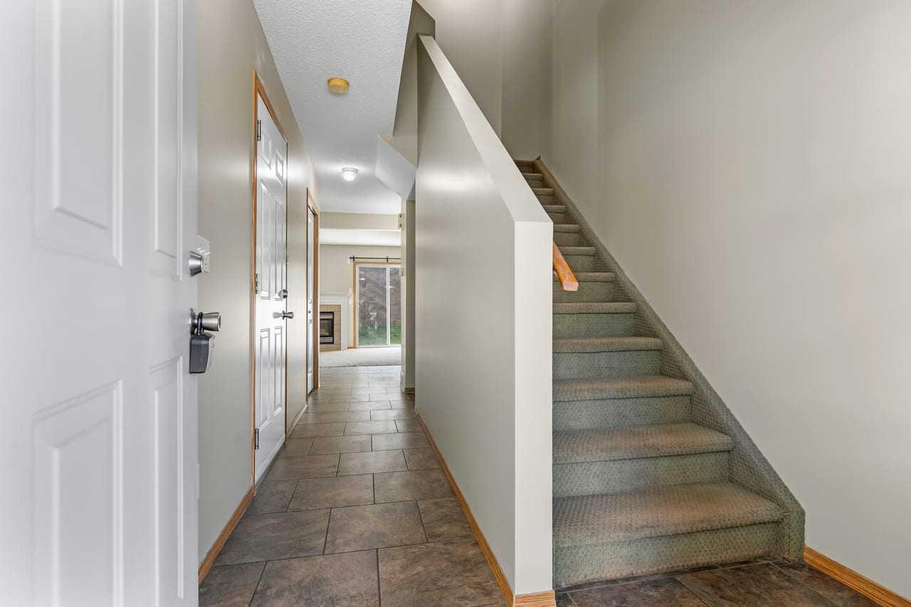 51 Eversyde Court SW
