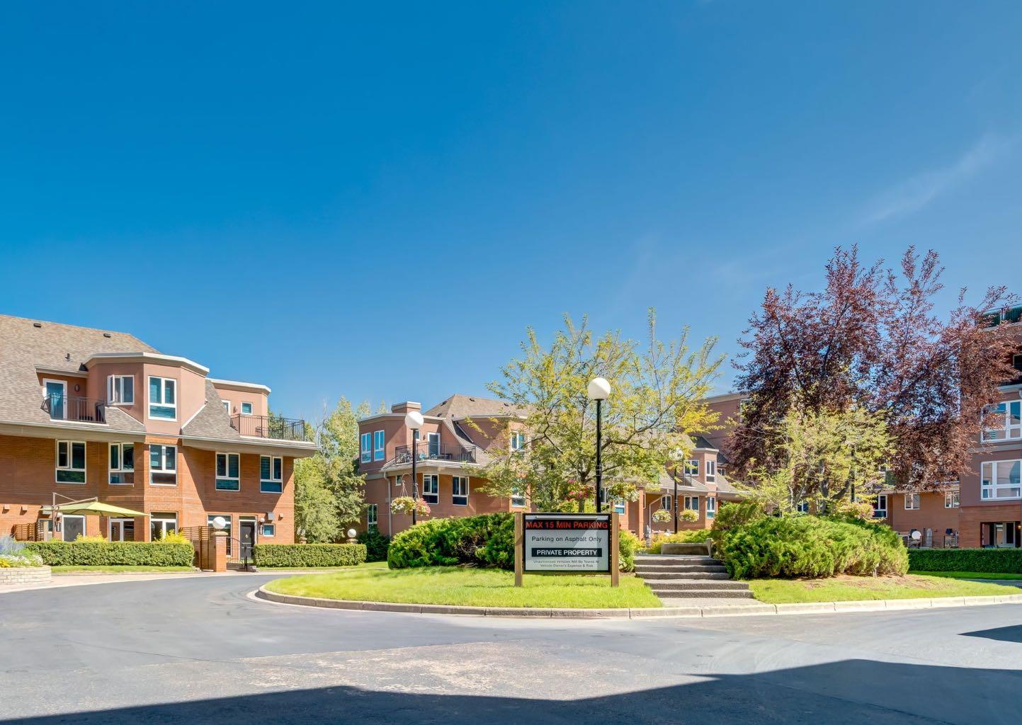 8402, 400 Eau Claire Avenue SW