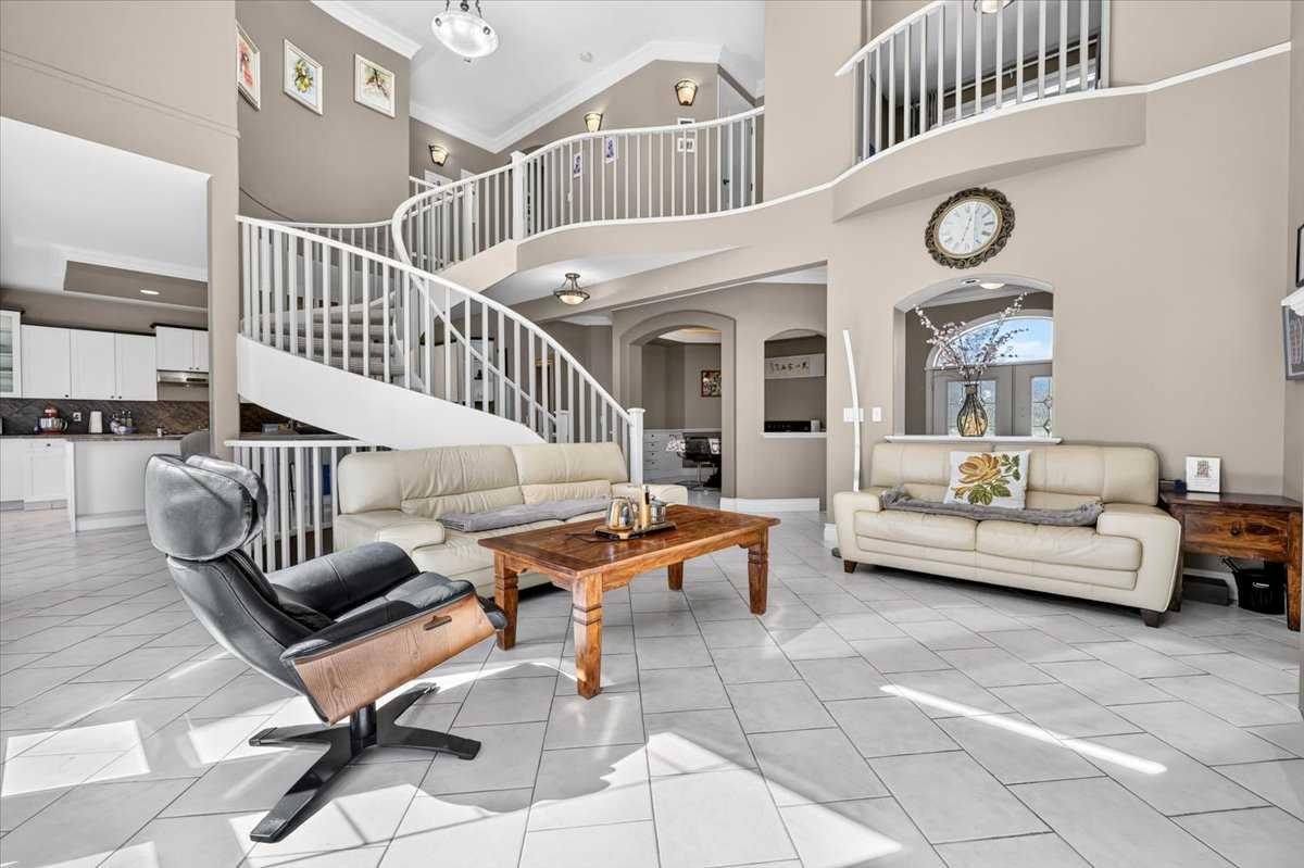 234 Elmont Bay SW