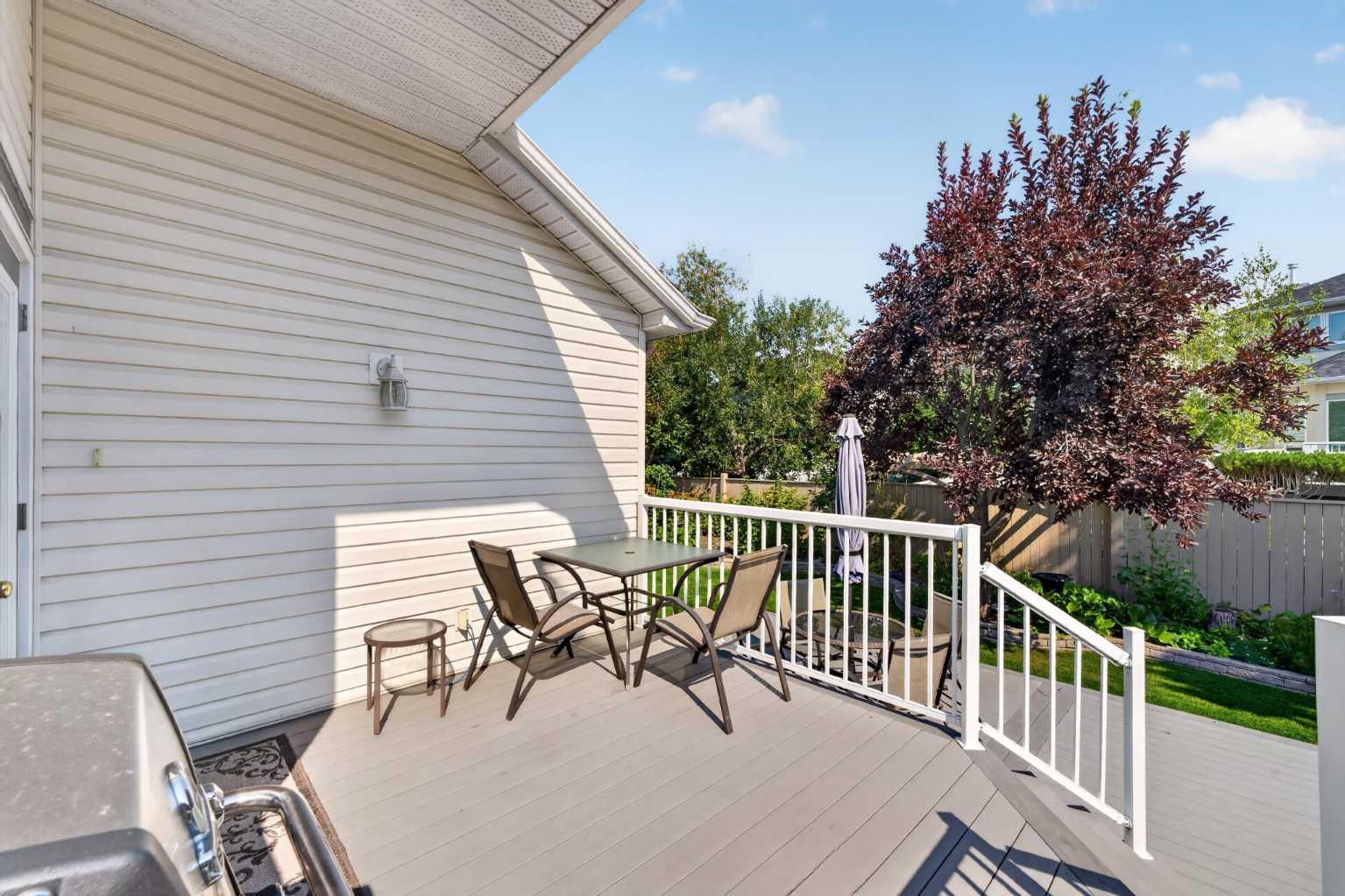 51 Chaparral Heath SE
