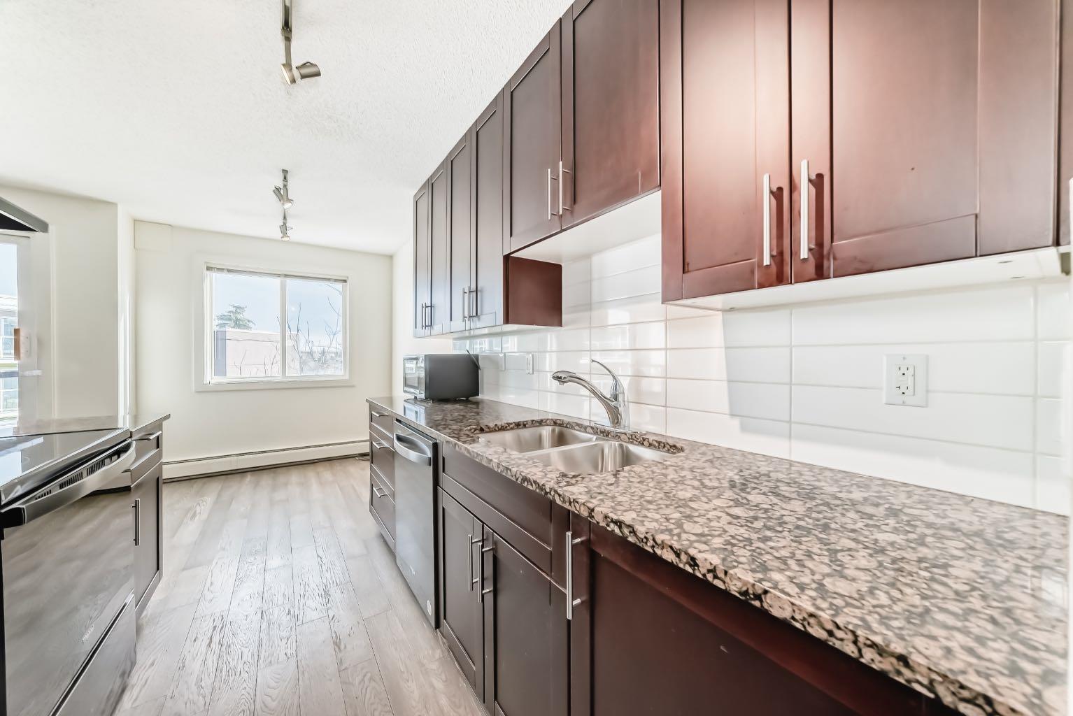 302, 4455A Greenview Drive NE