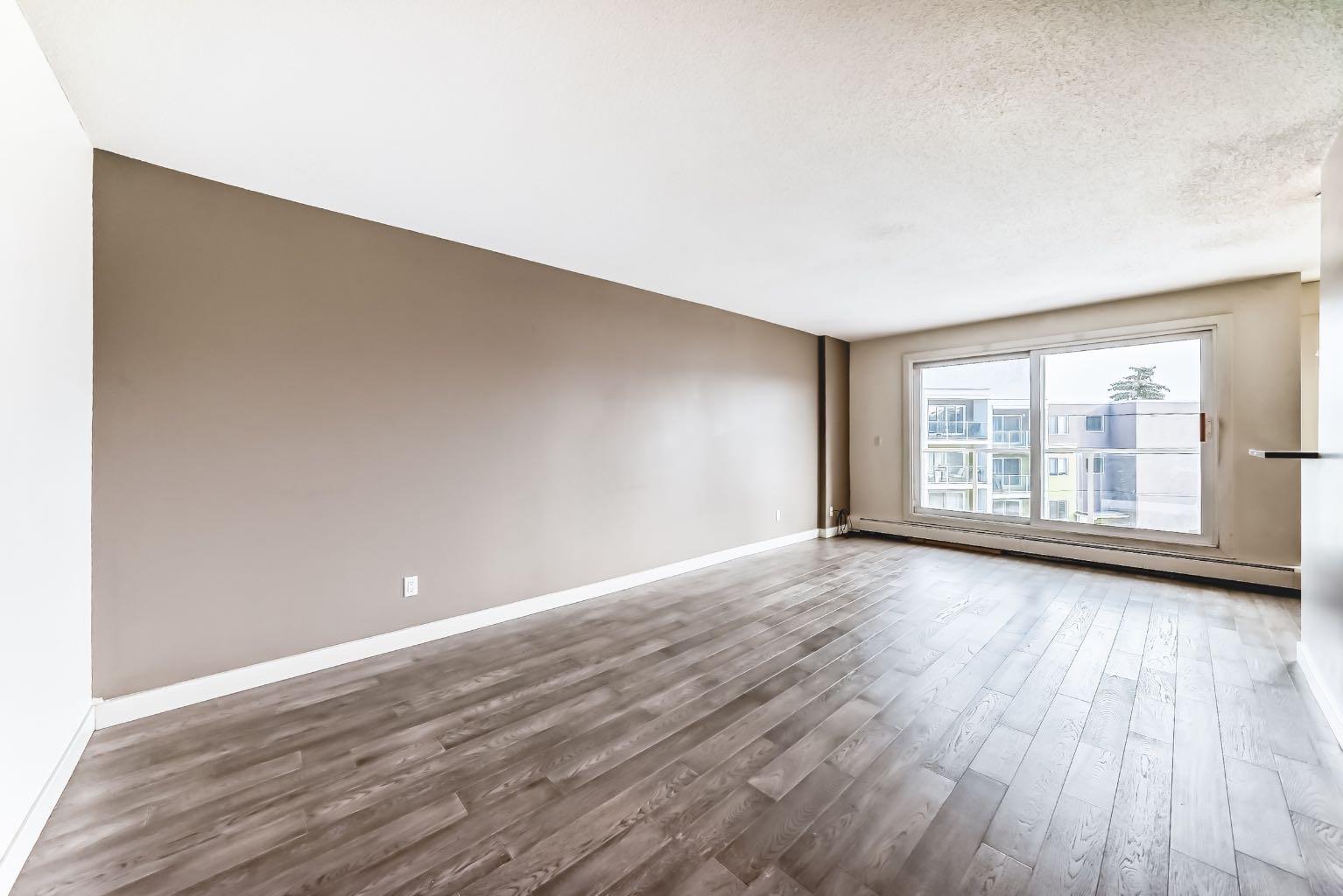 302, 4455A Greenview Drive NE