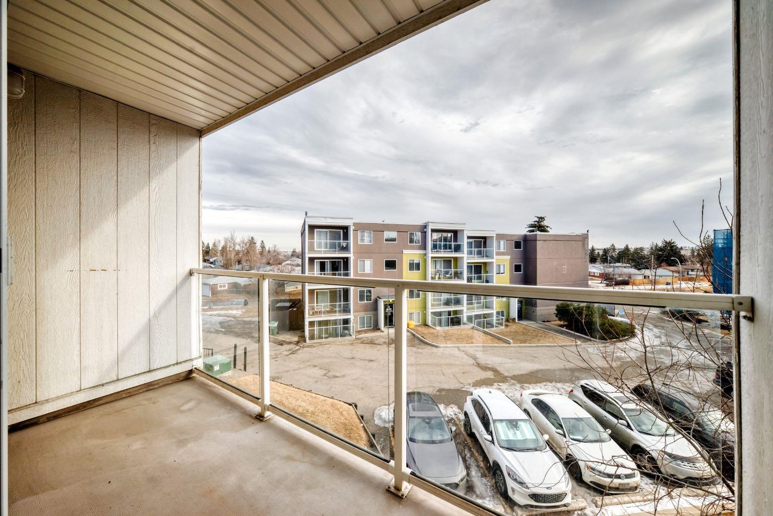 302, 4455A Greenview Drive NE