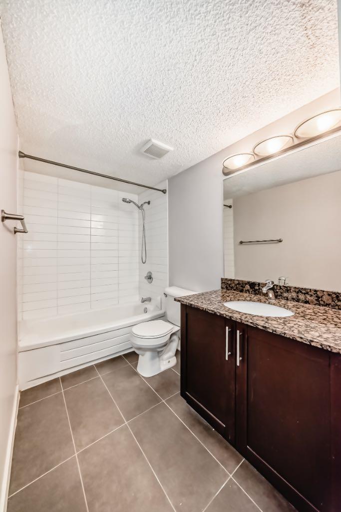 302, 4455A Greenview Drive NE