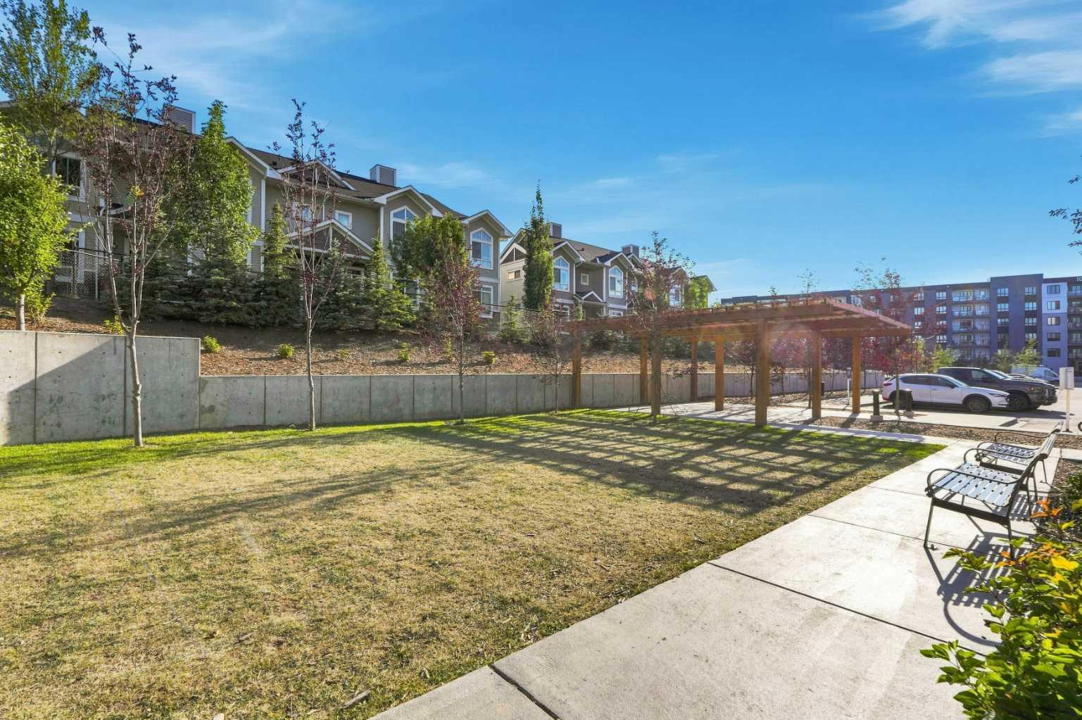 3218, 60 Skyview Ranch Road NE