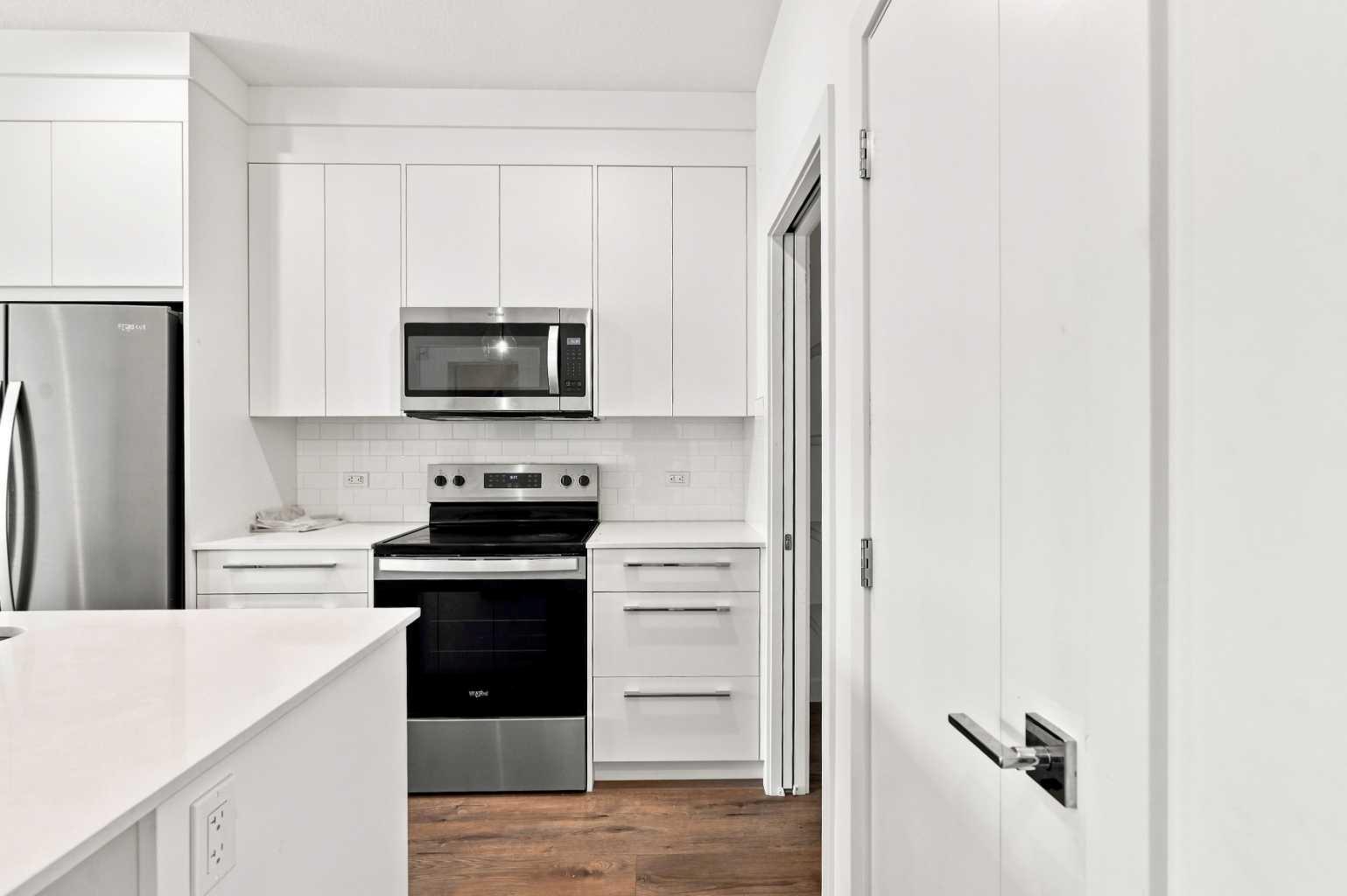 3218, 60 Skyview Ranch Road NE
